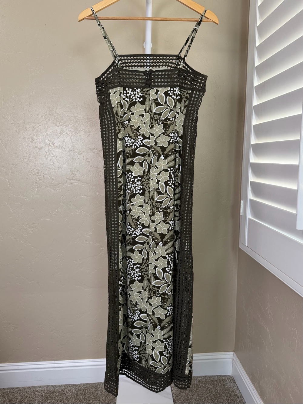 Commense Olive Green Floral Crochet Trim Midi Dress XS NWT Sage Ivory - Picture 8 of 11